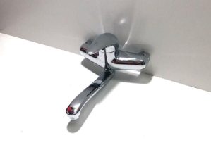 MITIGEUR CUISINE MURAL BEC BAS SUS410D