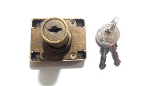 SERRURE TIROIR MARRON EV