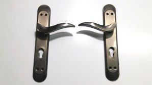 POIGNEE GC BOITE BLANCHE MARRON