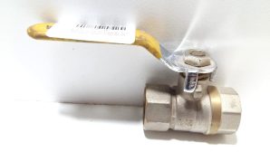 VANNE BILLE 1/2 FF POIGNEE JAUNE