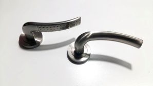 POIGNEE BEQUILLE CND ESN