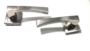 POIGNEE BEQUILLE GC H02