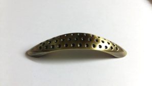 POIGNEE PLACARD MARRON