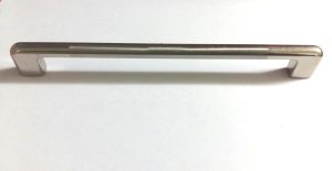 POIGNEE PLACARD CHROME 192 MM M11778