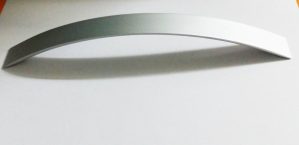 POIGNEE PLACARD CHROME MAT 192 MM