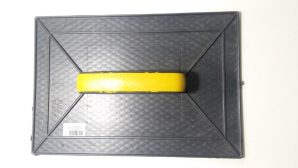 TALOCHE PLASTIQUE NOIR GM 330X225 MM