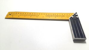 EQUERRE MENUISIER JAUNE 30 CM