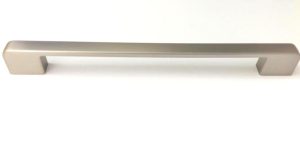 POIGNEE PLACARD CHROME MAT 192 MM REF:1007