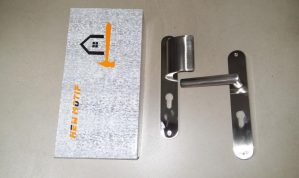 POIGNEE PALIER DH001 DROITE