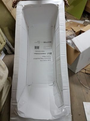 BAIGNOIRE ACRYLIQUE 170X70X40